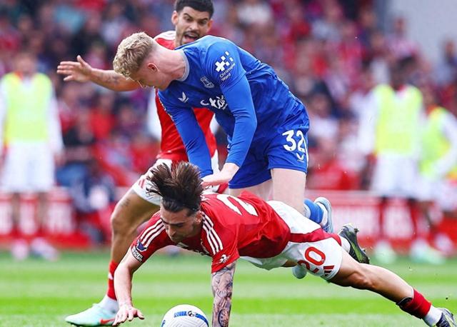 埃弗顿遭遇连败，降级压力加大的简单介绍